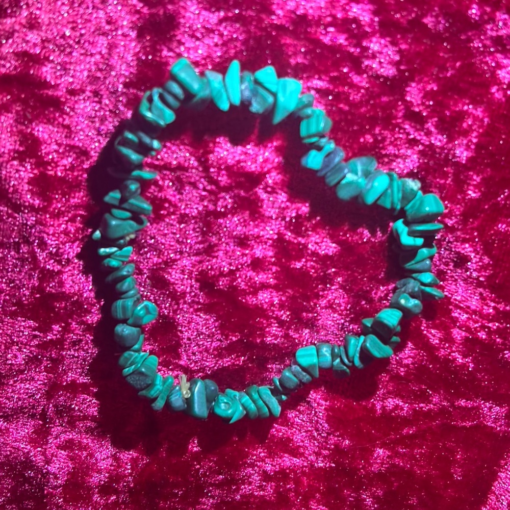 Malachite stone Chip Bracelet